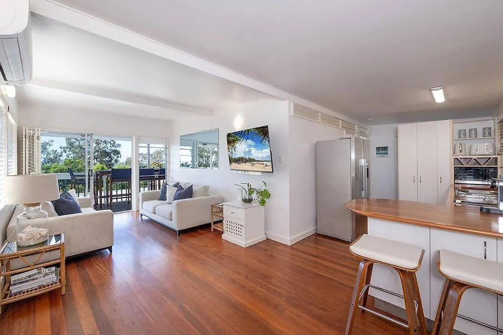 Serenity By The Sea 2-Bd Ocean Glimpse, 200M Beach Noosa Heads 0*,  Australia