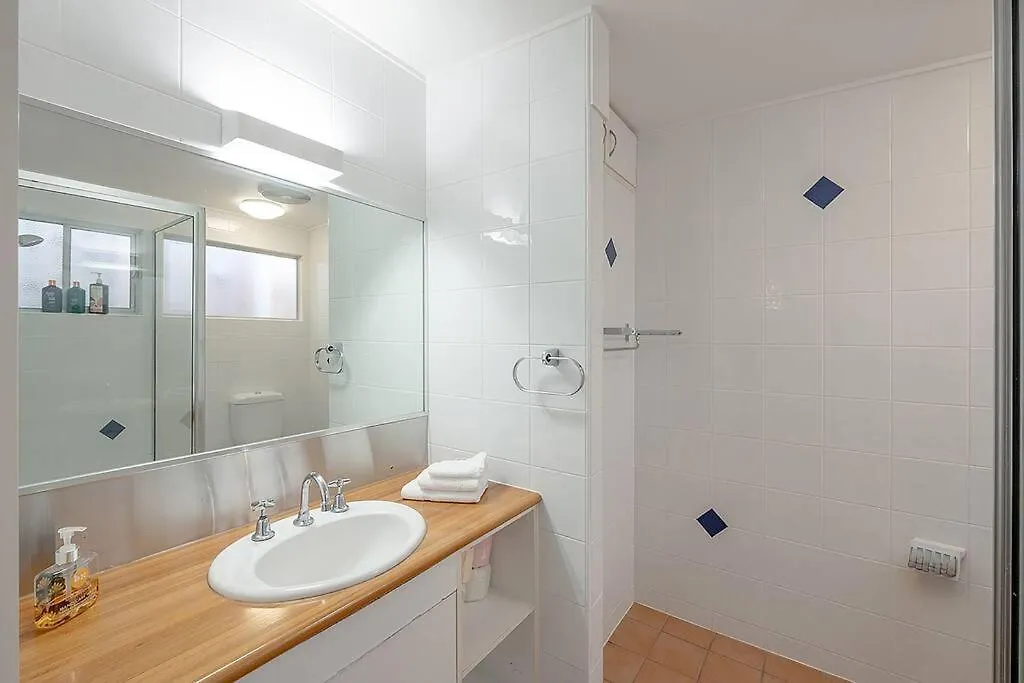 Apartment Serenity By The Sea 2-Bd Ocean Glimpse, 200M Beach Noosa Heads
